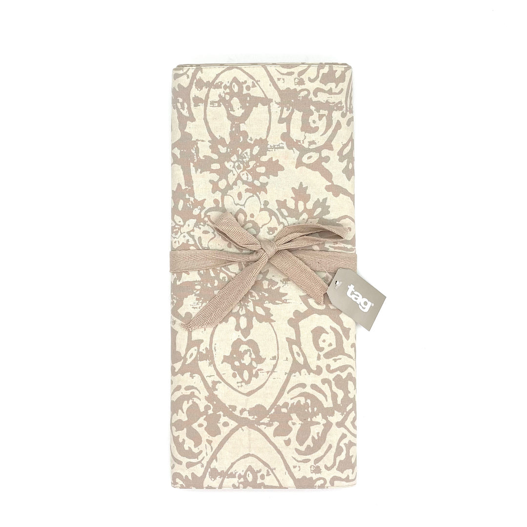Table Runner in "Starflower" Design